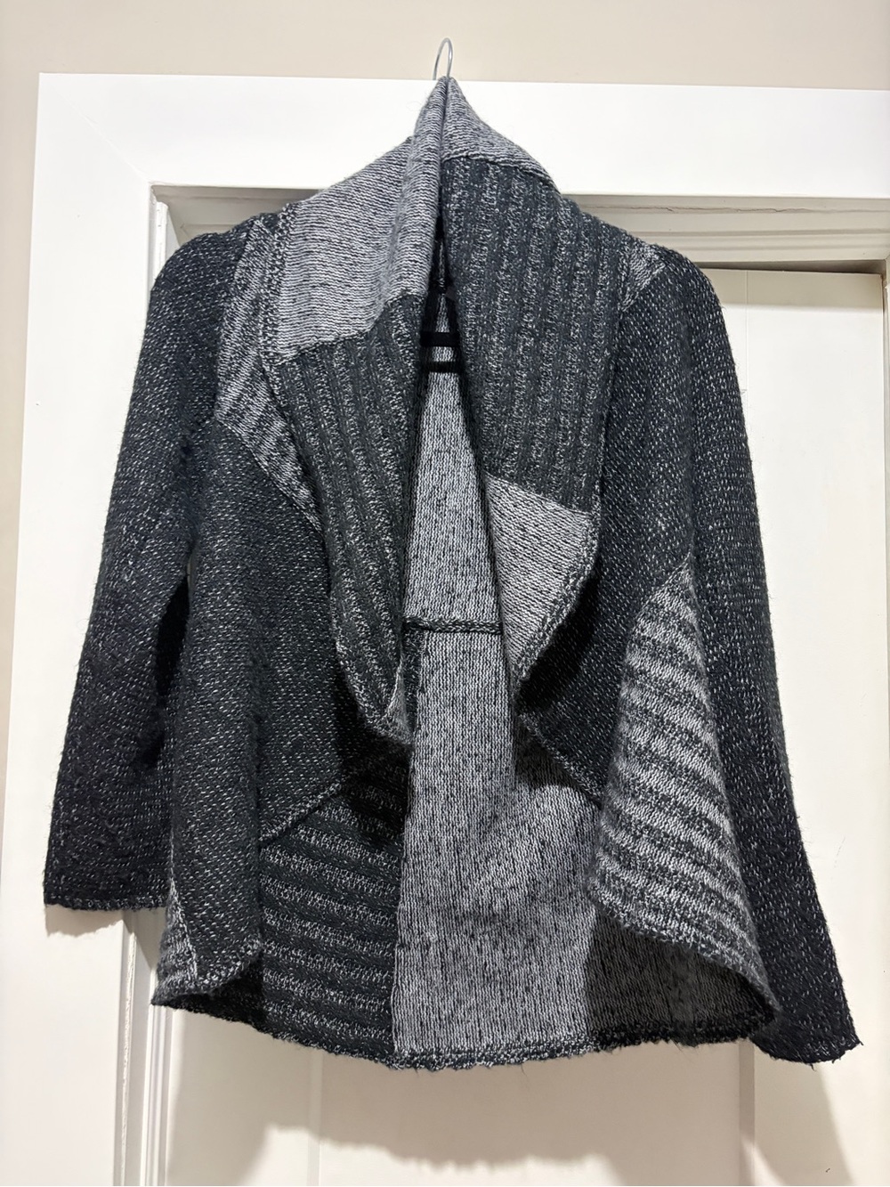 Patchwork Open-Front Cardigan Sweater - Gray